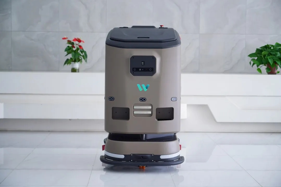 文達通股份發(fā)布全場景服務(wù)機器人矩陣：從清潔安防到情感陪伴的“端到端”智慧服務(wù)